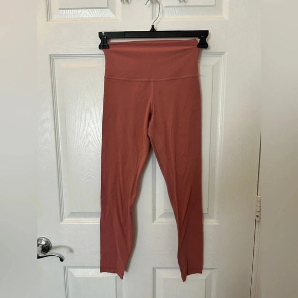 Lululemon Align Pant II 25"
Brier Rose - Picture 4 of 6